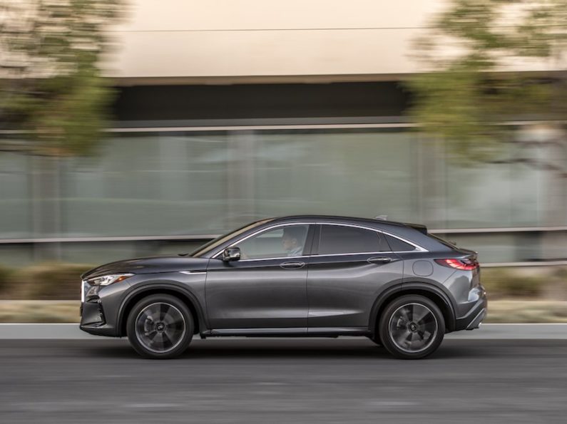 Infiniti QX55 Essential del 2023, un SUV coupé de lujo